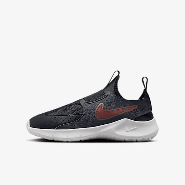 Nike girls slip on shoes hotsell